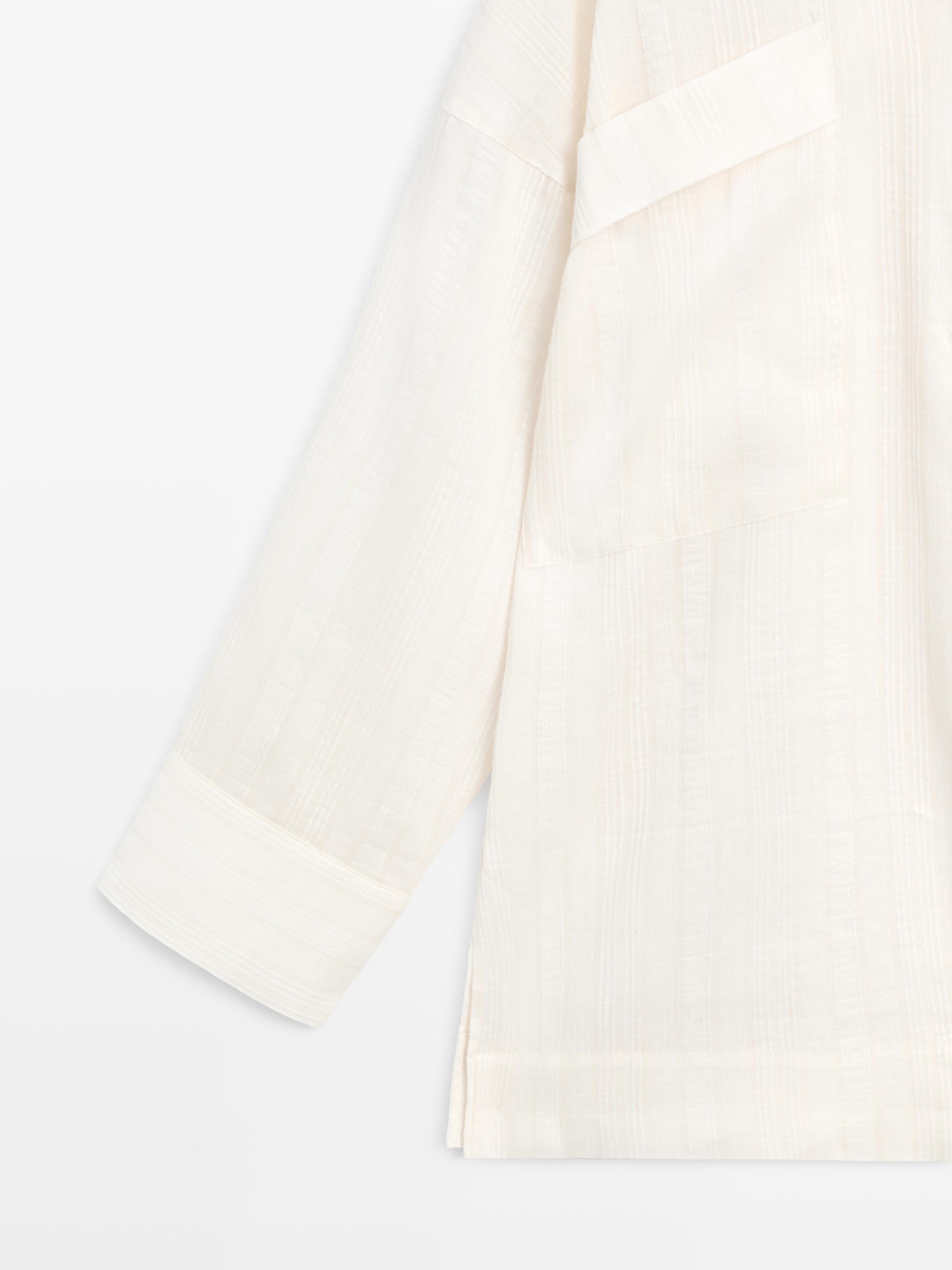 Flowing linen and cotton shirt with opening